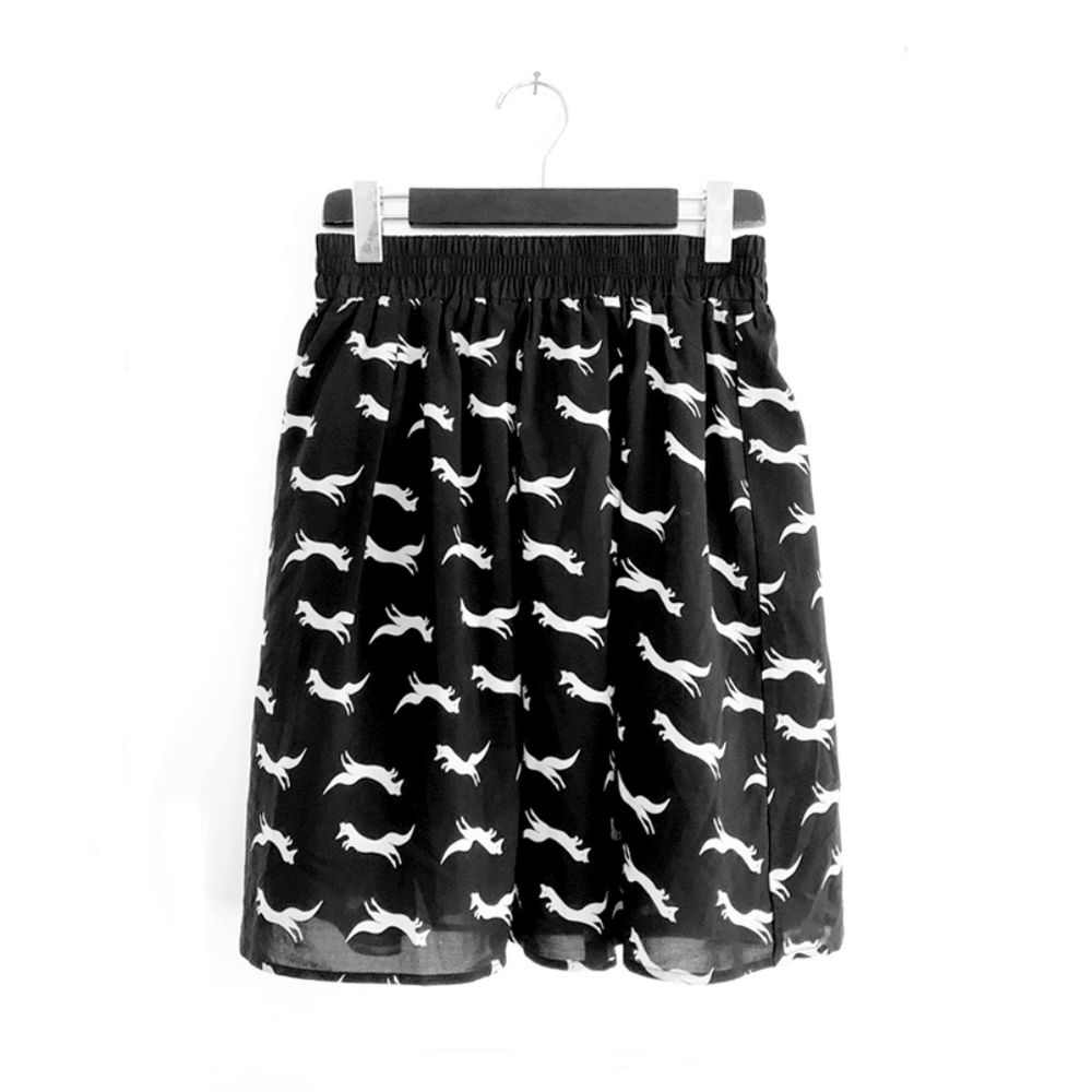 Kling - Chasing Foxes Print Skirt